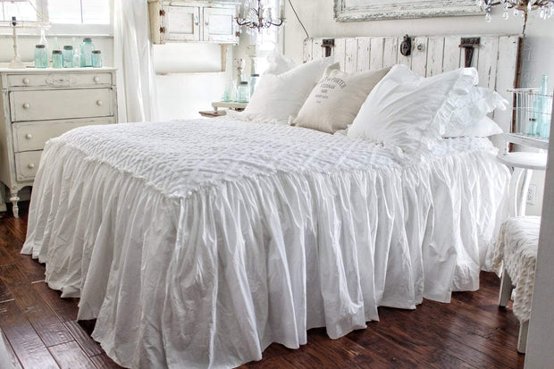 White High Ruffle Skirt Chenille Bedspread Set