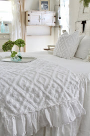 Ruffle Chenille Bed Scarf